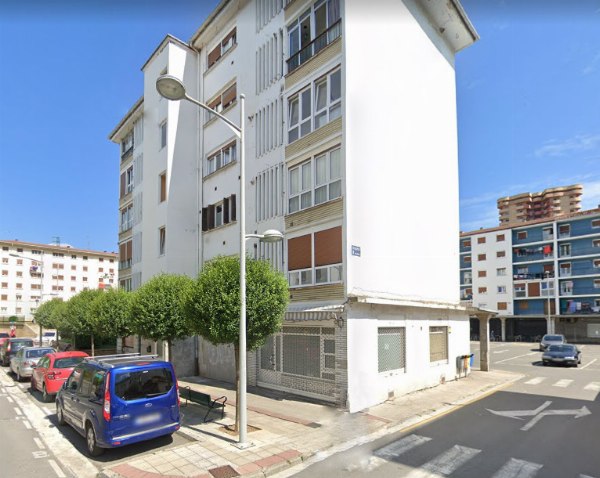 Local comercial en Arrasate - Gipuzkoa - Juzgado de lo Mercantil N°3 de Bilbao