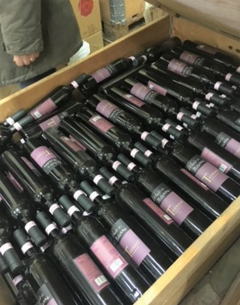 Winemaking systems, furnishings and equipment - 8.000 bottles of red wine - Bank. 5/2019 - Avellino L.C. 