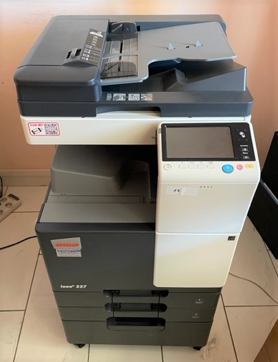 Arredi e attrezzatura per ufficio - Fall. 19/2021 - Tribunale di Foggia - Vendita 3