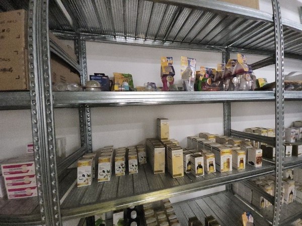 Prodotti parafarmaceutici - Scaffalature e Arredi Ufficio - fall 591/2022 - Tribunale di Roma
