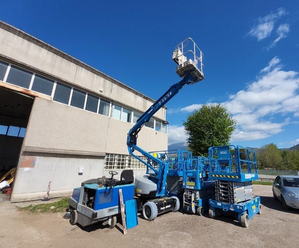 Construction site equipment - Building material - Bank. 19/2021 - Cassino law court - Sale 3