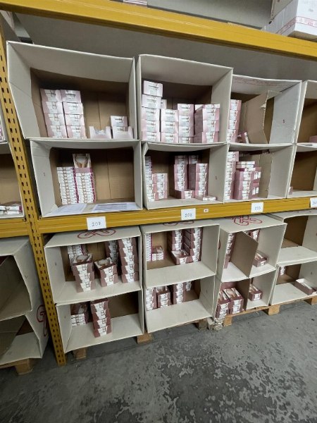 Abbigliamento intimo uomo/donna -  Liq.Giud. 38/2023 - Tribunale di Padova - Vendita 3