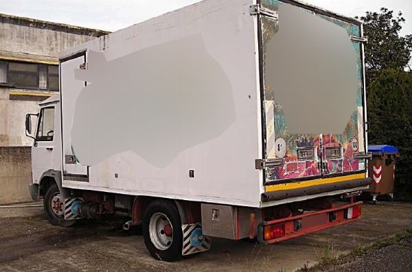 Autocarro isotérmico - Fall. 23/2015 - Tribunal de Spoleto - Venta 6