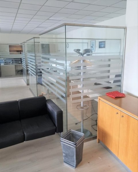 Magazzino materiale elettrico - Arredi e attrezzature ufficio - Fall. 122/2021 - Trib. di Firenze - Vendita 3