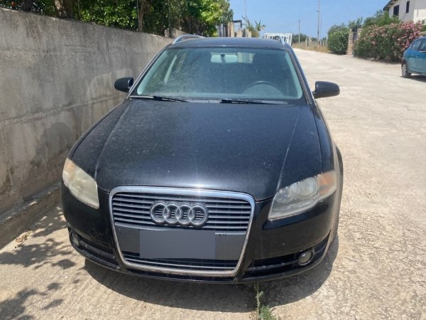 Autocarro IVECO 35C12 - Audi A4 Avant - Fall. 23/2022 - Trib. di Siracusa