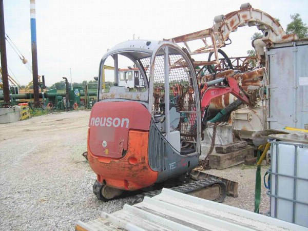 Ice vibratory hammer - Excavator and aerial platform - Office garage and container - Cred. Agr.22/2018 - Padua L. C. - sale 6