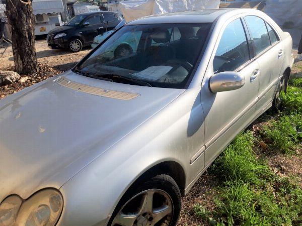 Semirimorchi - Mercedes Classe C - Fall. 7/2022 - Tribunale di Isernia - Vendita 3