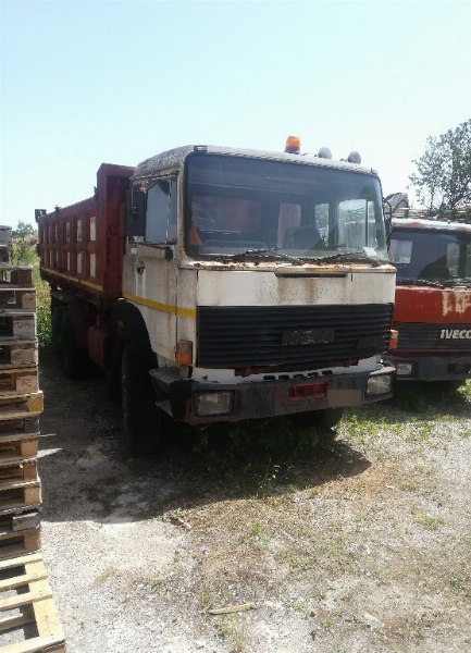 Lavori edili stradali - Automezzi e attrezzature - Fall. 15/2016 - Trib. di Termini Imerese - Vendita 2