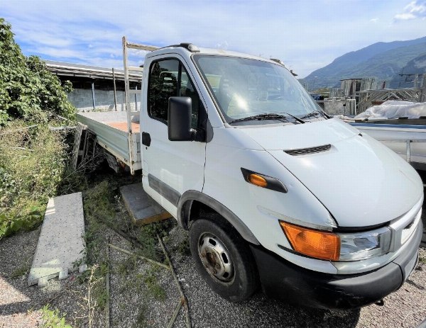 IVECO 35C13, Ford Transit e N. 2 Renault Clio Van - Amministrazione giudiziaria n. 2931/2017- Tribunale di Trento