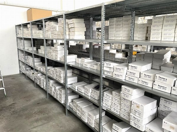 Attrezzature per produzione occhiali - Prodotti finiti e arredi per ufficio - Liq. Giud. n. 28/2023 - Trib. Vicenza - Vendita 2