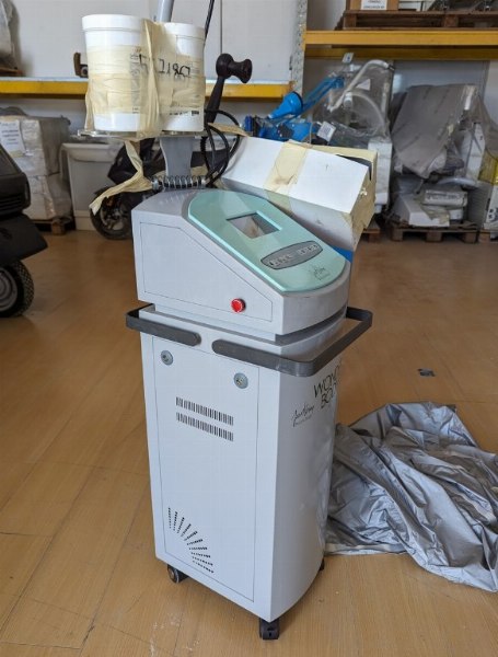 Radiofrequenza B&M Wonderbody RF e Luce Pulsata Elen.Spa - Beni Strumentali da Leasing - Intrum Italy S.p.A. - Vendita 2