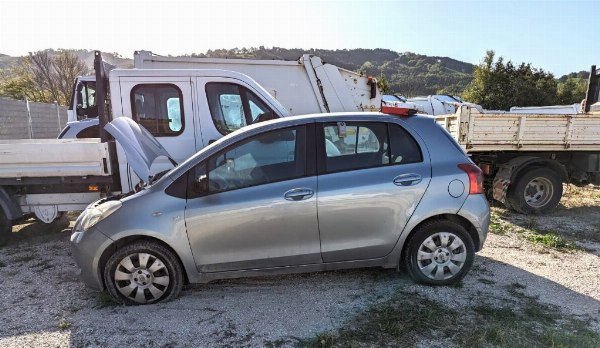 Toyota Yaris - Beni Strumentali da Leasing - Intrum Italy S.p.A 