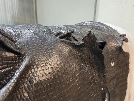 Vestite omini e femmene - Giacche de pelle, pellicce - Tessuti e pellami