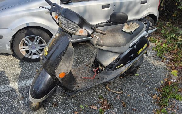 FIAT Punto - Scooter Kimco - Liquidation des Vermögens Nr. 1/2023 - Gericht von Biella - Verkauf 3