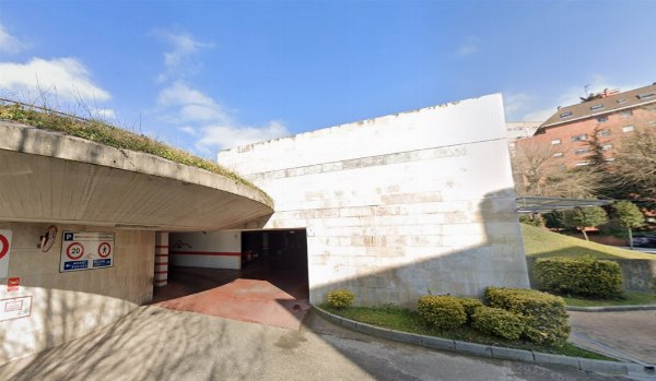 Terreno edificabile a Villaviciosa ed immobili a Oviedo - Asturie - Spagna - Trib. N.1 di Oviedo
