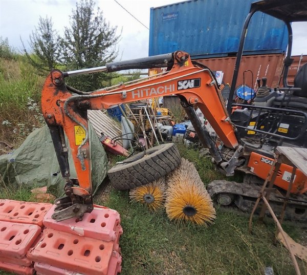 Mini Graafmachine Hitachi Zaxis - FIAT IVECO 35C13 en Hamm Wals - Faillissement 17/2019 - Rechtbank van Barcellona Pozzo di Gott