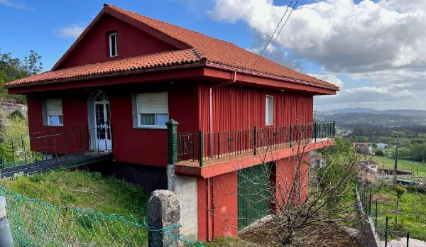 Casa e Terreni agricoli - Santiago de Compostela - Spagna - Trib. N.1 di La Coruña