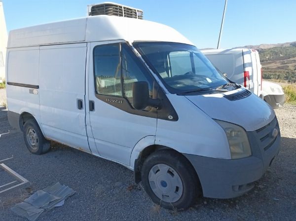 Возила - Peugeot и Ford и приколка Cardi - Пропад. 13/2018 - Суд. на Калтаниcета - Продажба 6