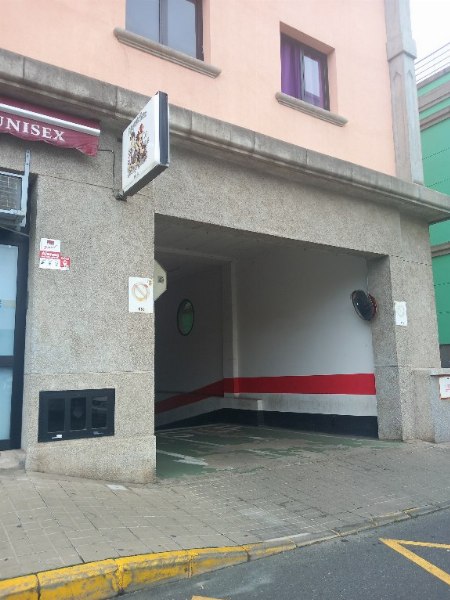 Suelos, locali commerciali e posti auto a Las Palmas de Gran Canaria - Tribunale Commerciale n.1 di Las Palmas