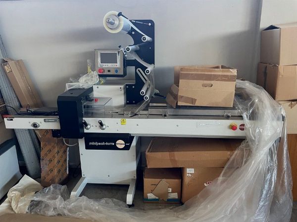 Produzion abbigliamento da lavoro - Macchinari e atrezature - Seq.Prev -Tribunal de Catanzaro - Vendita 8