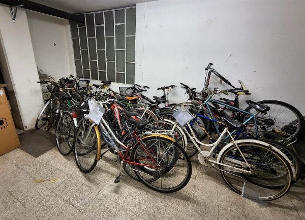 Vehicles, mopeds and bicycles - Private Liquidation