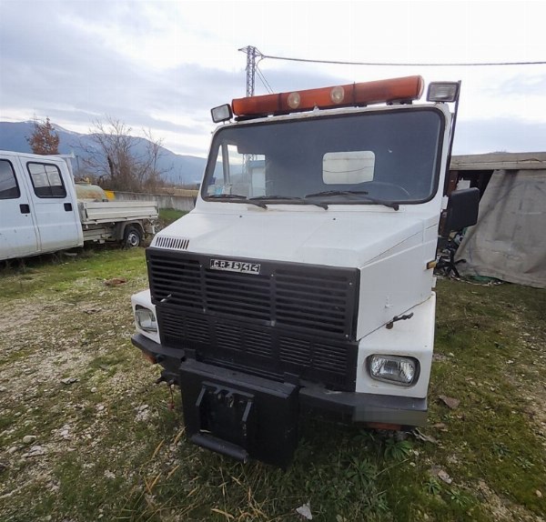 Vehicles, Forklifts - Semi-trailers 