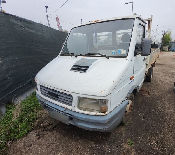 Automezzi - Elicottero biposto - Liq.Giud. n.26/2023 - Trib di Cassino - Vendita 5