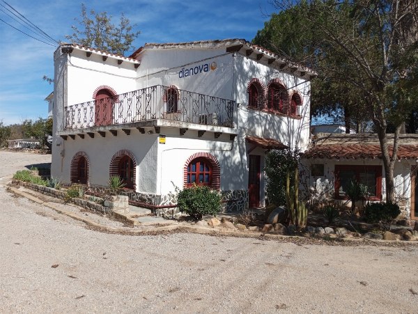 Quota del 50% di una Masia e quota di terreno in provincia di Barcellona - Tribunale n. 1 di Madrid