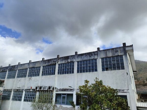 Propriété avec 2 entrepôts industriels à Mos - Tribunal N° 2 de Pontevedra