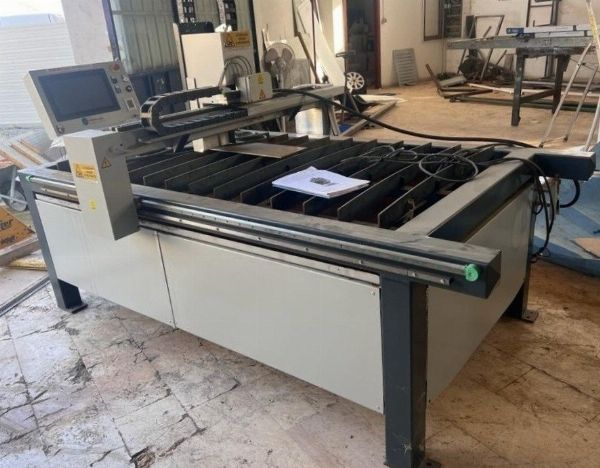 Vinti CNC plasma cutting pantograph - Capital goods from leasing 