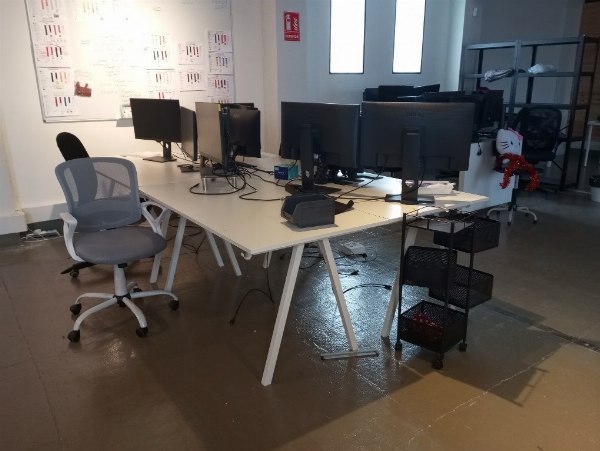 Stampante Roland e Computer Apple, HP, Lenovo - Tribunale N. 6 di Barcellona