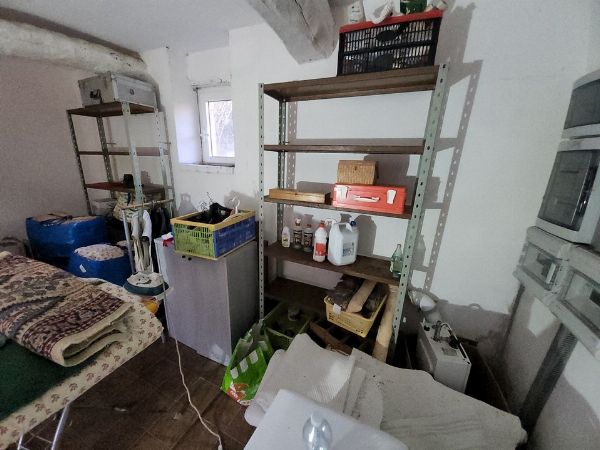 Arredi per la casa - Eredità giacente n. 1233/2023 - Tribunale di Terni - Vendita 4