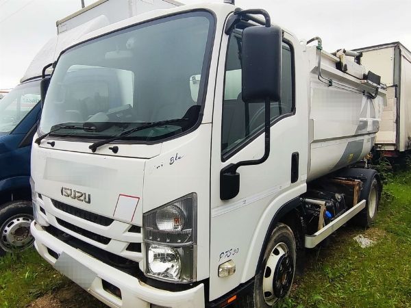Autocompactador Isuzu P75 3.0 - bens instrumentais provenientes de leasing - Venda 2