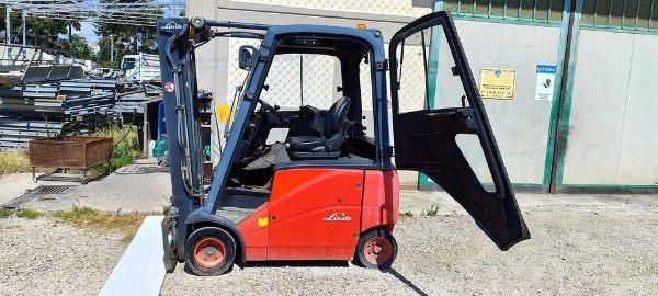 Carrello elevatore Linde E18PH-01 - Beni Strumentali da Leasing - Intrum Italy S.p.A