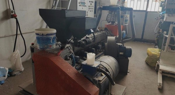 Zpracování plastů - Stroje a zařízení - Soukromá likvidace - Prodej 3