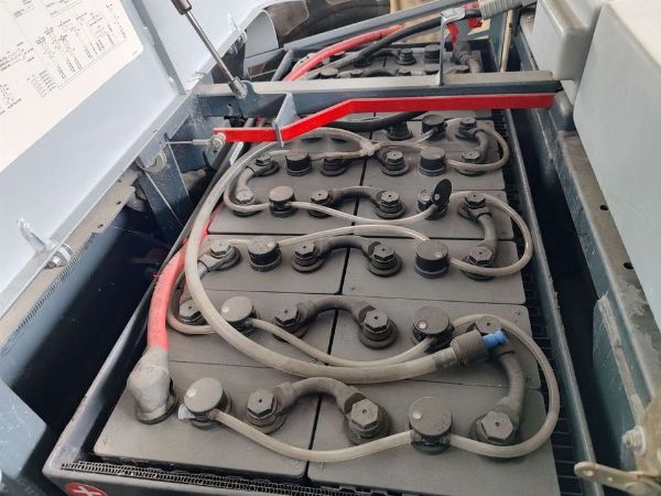 Lavapavimenti Nilfisk CR1200 - beni strumentali provenienti da leasing - Vendita 5