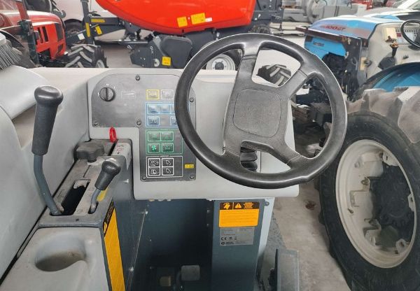 Lavapavimenti Nilfisk CR1200 - beni strumentali provenienti da leasing - Vendita 5