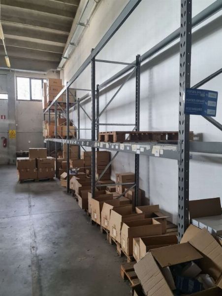 Arredie e attrezzature ufficio - Scaffalature, muletti e macchinari - Liquidazione Giud n. 84/2023 - Trib di Bologna