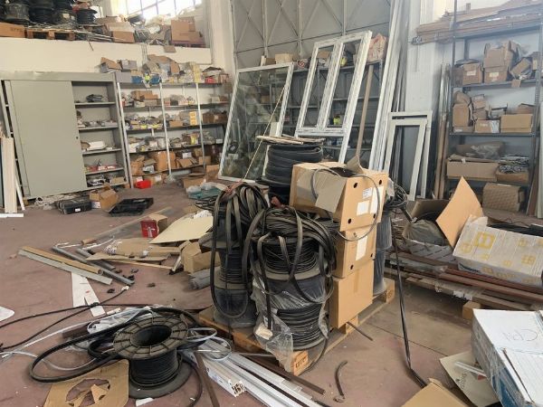 Ράφια, κουφώματα και φλάντζες - Εκκαθάριση Δικαστική αρ.15/2024 - Δικαστήριο Περούτζια - Πώληση 5