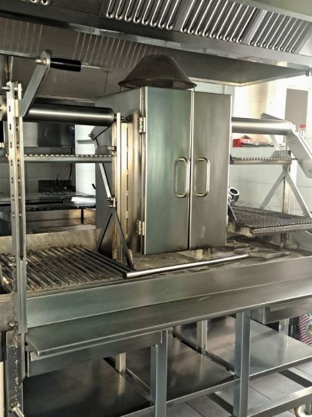 Arredi e attrezzature per ristorazione - Bottiglie di vino - Liquidazione Giudiziale 369/2024 - Tribunale di Milano Vendita 4