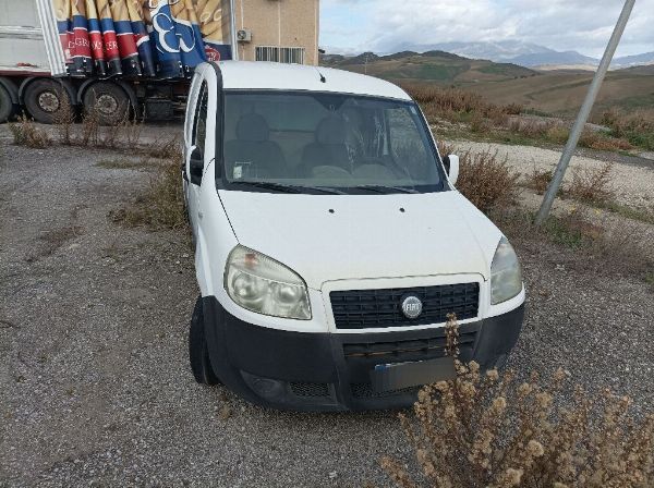 Ψυκτικά Φορτηγά - IVECO 65C/E4 και FIAT Doblò - Πτώχευση 13/2018 - Δικαστήριο Καλτανισσέτα - Πώληση 5