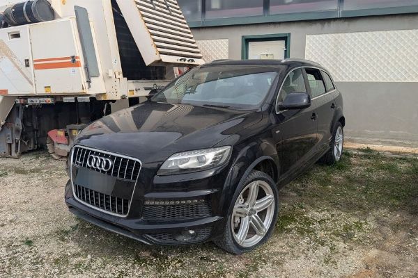 Audi Q7 - Стручно средство из лизинга - Intrum Italy S.p.A - Продаја 4