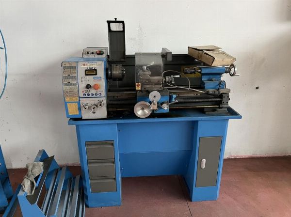Trabalhos mecânicos, - Máquinas e equipamentos, - Motocicleta BMW - Liquidação Judicial n.13/2024 - Trib. de Terni - Venda 3