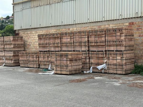 Bricks - Liquidation
