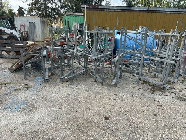 Autocarro Nissan - Ponteggio elettrico - Liquidazione Giudiziale n.83/2024 - Tribunale di Velletri