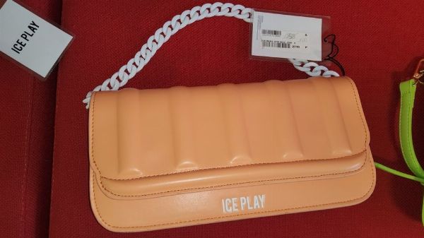Abbigliamento vario Uomo / Donna - Liquidazione Giudiziale n.13/2024 - Tribunale di L'Aquila