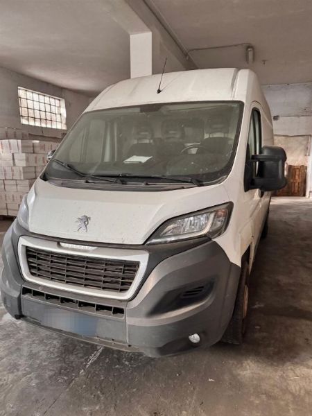 Kynttilöiden tuotanto - Koneet ja laitteet - Peugeot Boxer ja Piaggio Beverly - Oikeudellinen likvidointi 20/2024 - Napoli Pohjoisen tuomioistuin