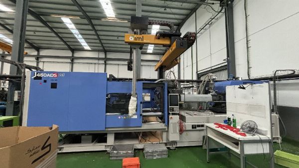 Machines van de sector Spuitgieten, in Martos Jaén Andalusië. - Handelsrechtbank Nr. 1 Jaén