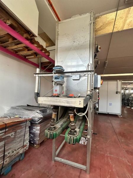 Linea movimentazione bottiglie e vasi - Beni Strumentali da Leasing - Intrum Italy S.p.A 