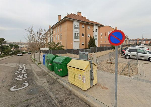 Miejsca parkingowe w Arroyomolinos, Madryt - Sąd Gospodarczy Nr 01 w Madrycie